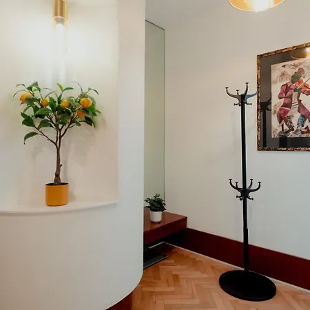 アパート Bauhaus Literary *