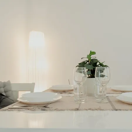 Bauhaus Literary Триест