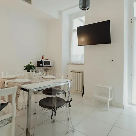 Bauhaus Literary アパート